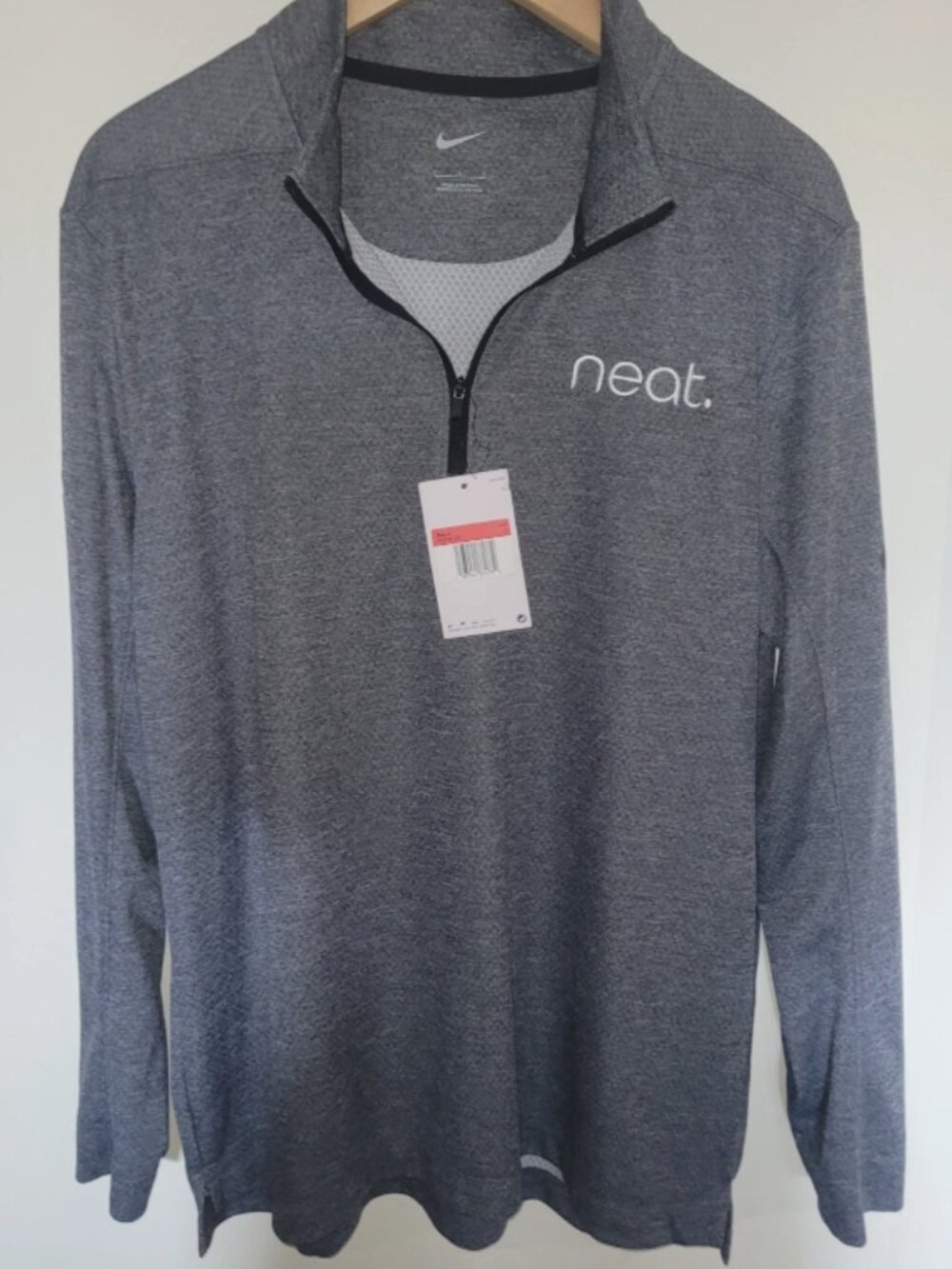 NWT Nike Jacket Men Gray 1/2 Zip Golf Outdoor Cover Up Company Logo Branded Sz L